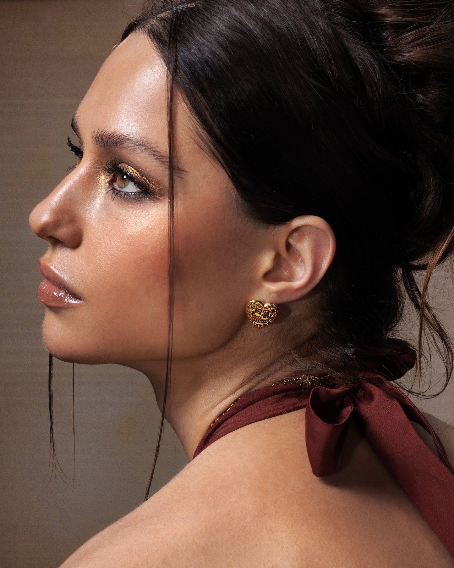 Belted Heart Stud Earrings