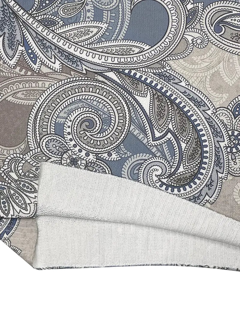 Turtleneck with paisley