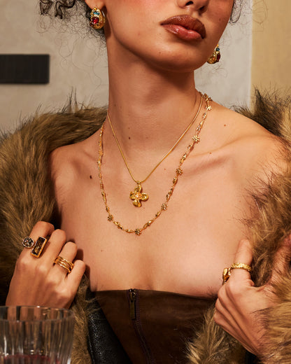 Cruz Flor Necklace