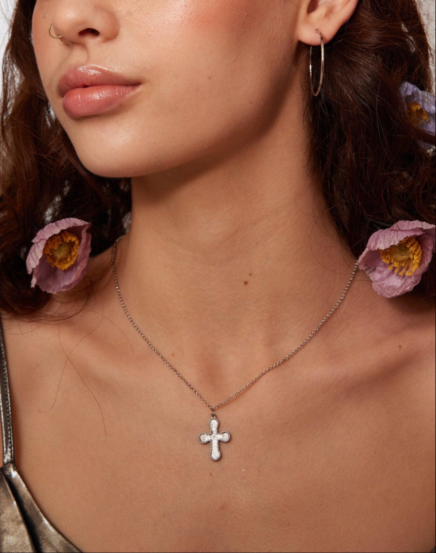 Mini Cross Pendant Necklace in Silver