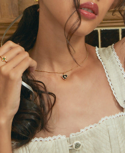 Mira Necklace
